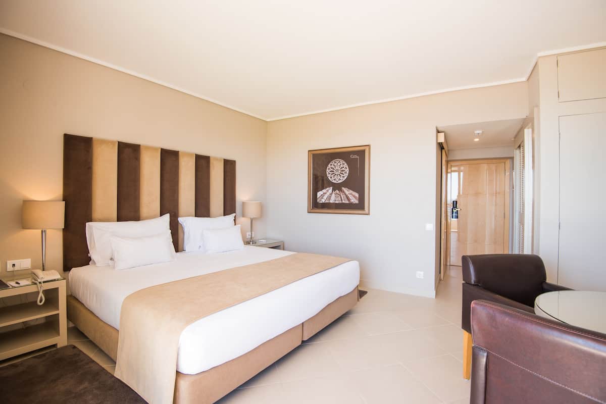 1 habitación, minibar, caja de seguridad en la habitación y escritorio