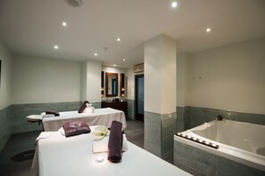 Sauna, hot tub, steam room, body treatments, hydrotherapy