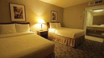 Premium bedding, desk, iron/ironing board, free WiFi