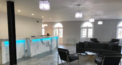 Midtown Hotel - Downtown New Orleans