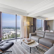 Sheraton Universal Hotel
