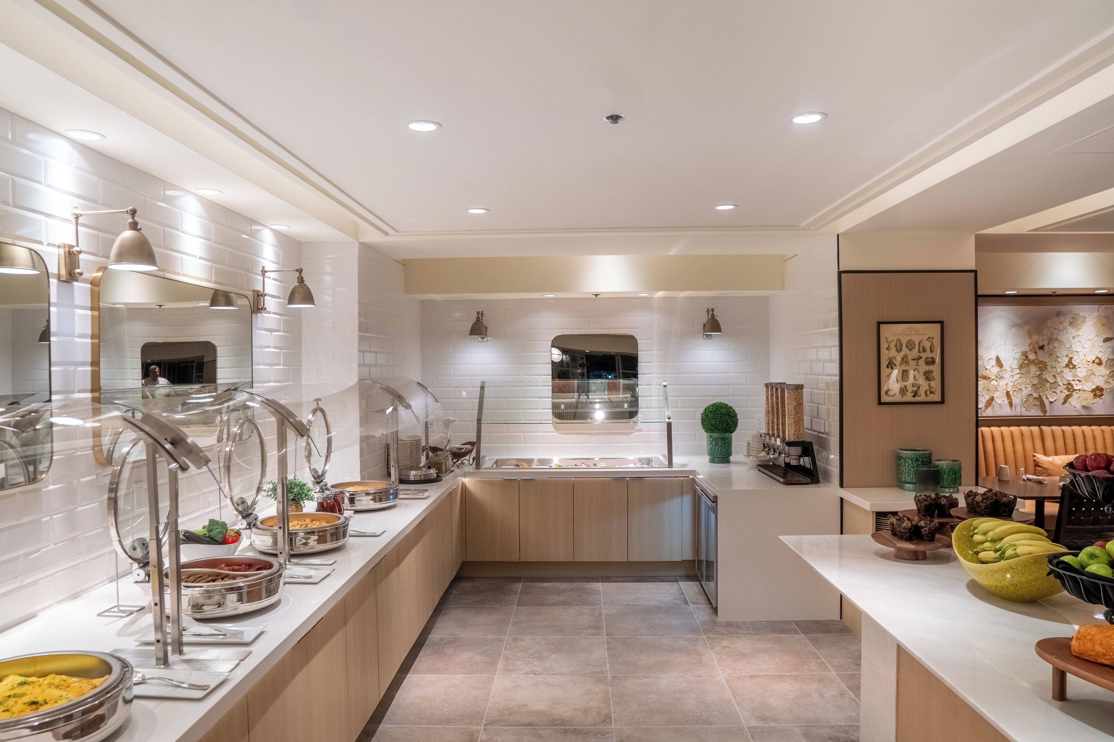 daily full breakfast for a fee