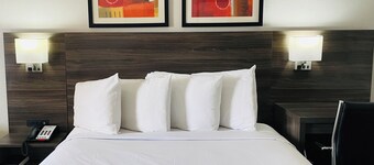 Days Inn by Wyndham Irving Grapevine DFW Airport North