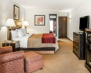 Suite, 1 King Bed, Non Smoking | Desk, iron/ironing board, free cots/infant beds, rollaway beds - Quality Inn & Suites Farmington (Farmington)