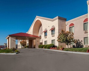 Exterior - Quality Inn & Suites Farmington (Farmington)