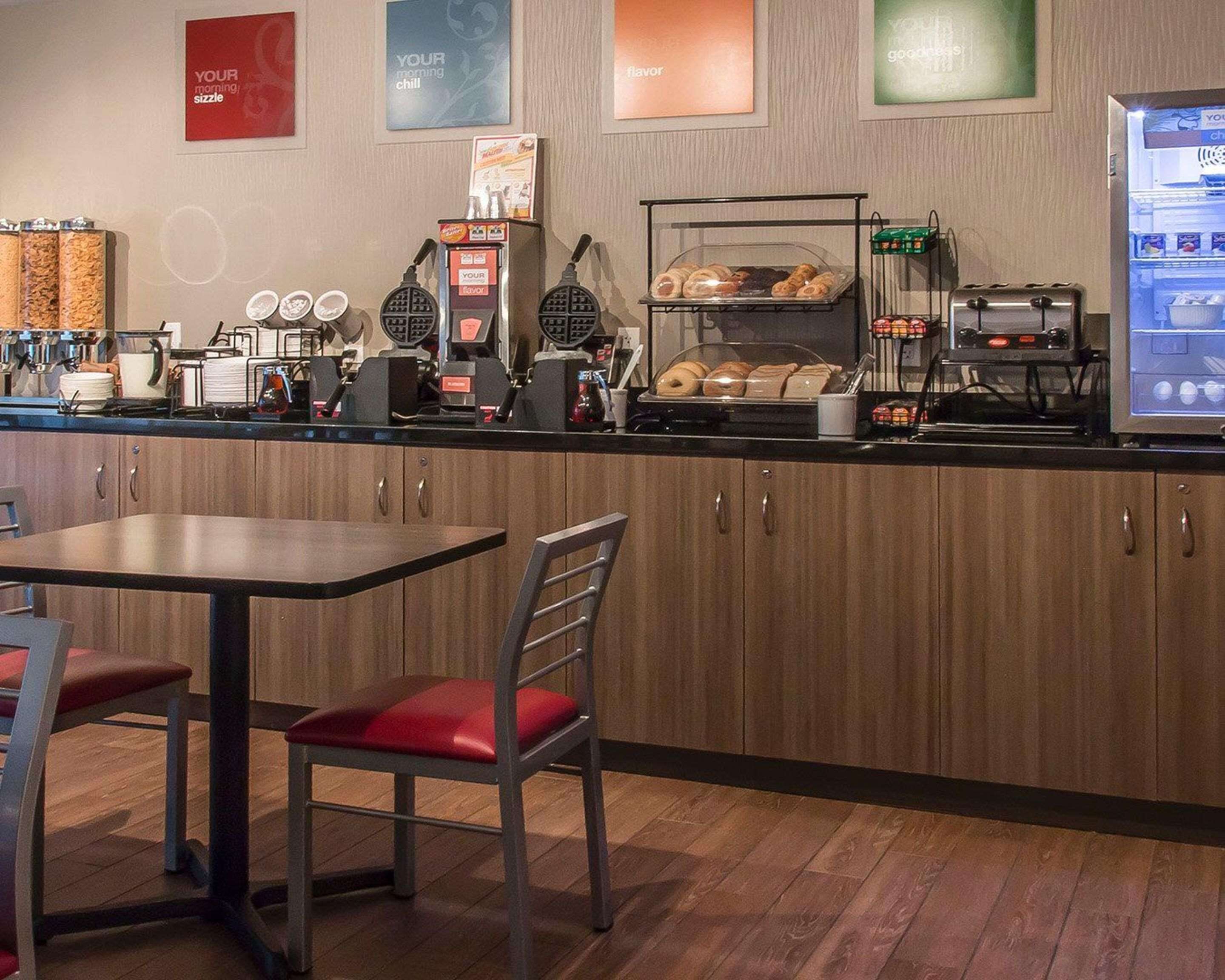 Free daily buffet breakfast 