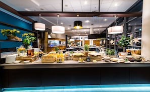 To-go breakfast for a fee on weekends