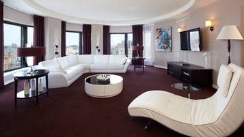 Suite, 1 enkeltseng (Vice President) | Sengetøy av topp kvalitet, safe på rommet, skrivebord og lydisolert