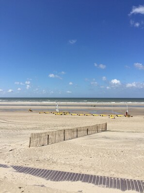 Beach/ocean view