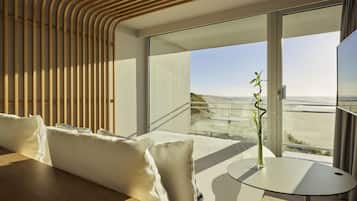 Executive Room, 1 Double Bed with Sofa bed, Balcony, Sea View | Free minibar items, in-room safe, desk, blackout curtains