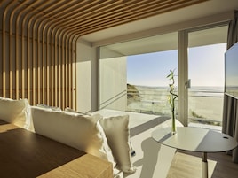 Executive Room, 1 Double Bed with Sofa bed, Balcony, Sea View | Free minibar items, in-room safe, desk, blackout drapes