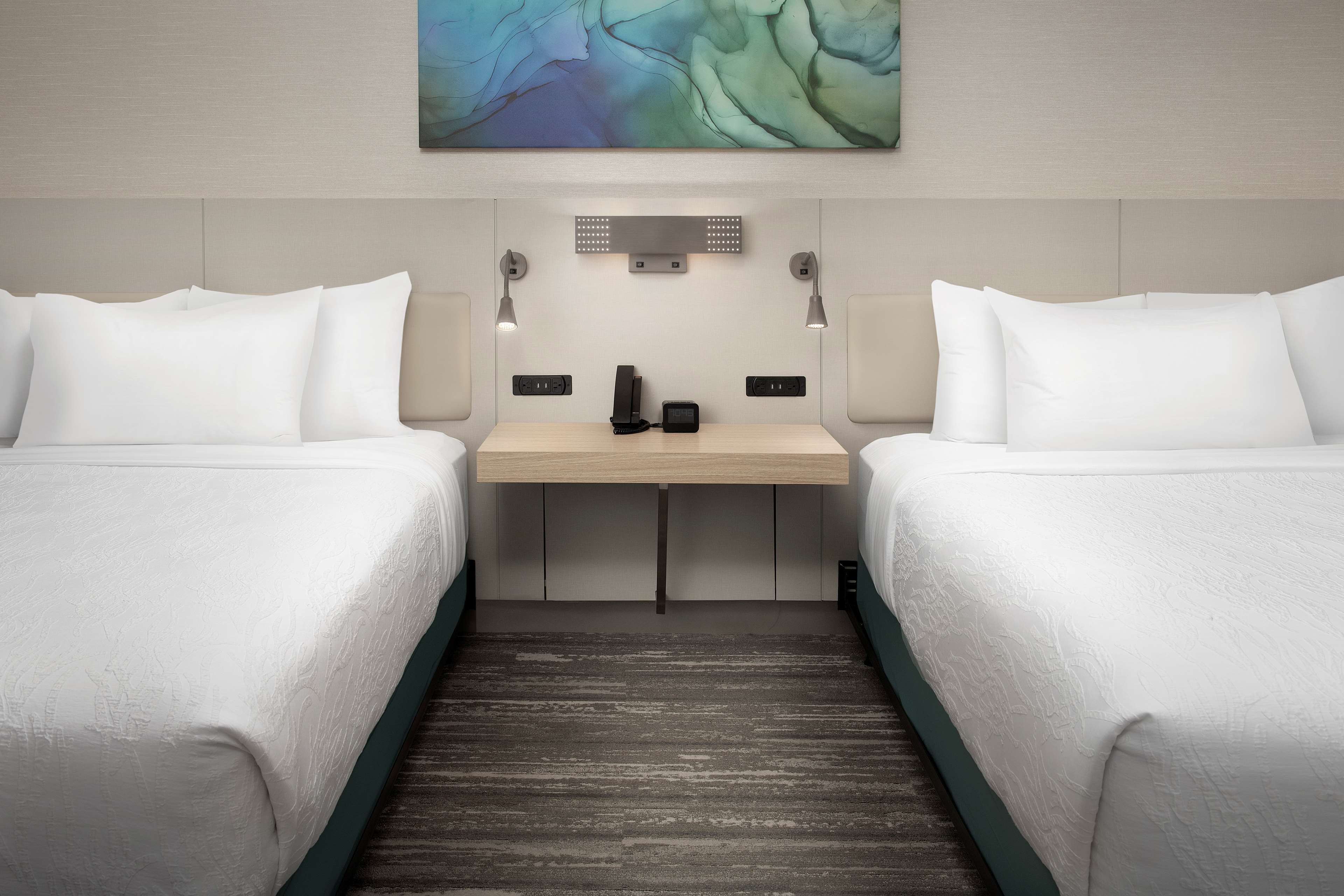 in-room safe, desk, laptop workspace, blackout curtains