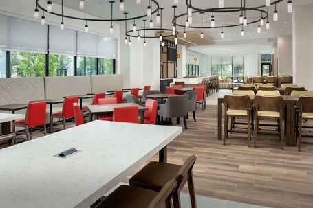 Hilton Garden Inn Orlando Downtown - Image 22
