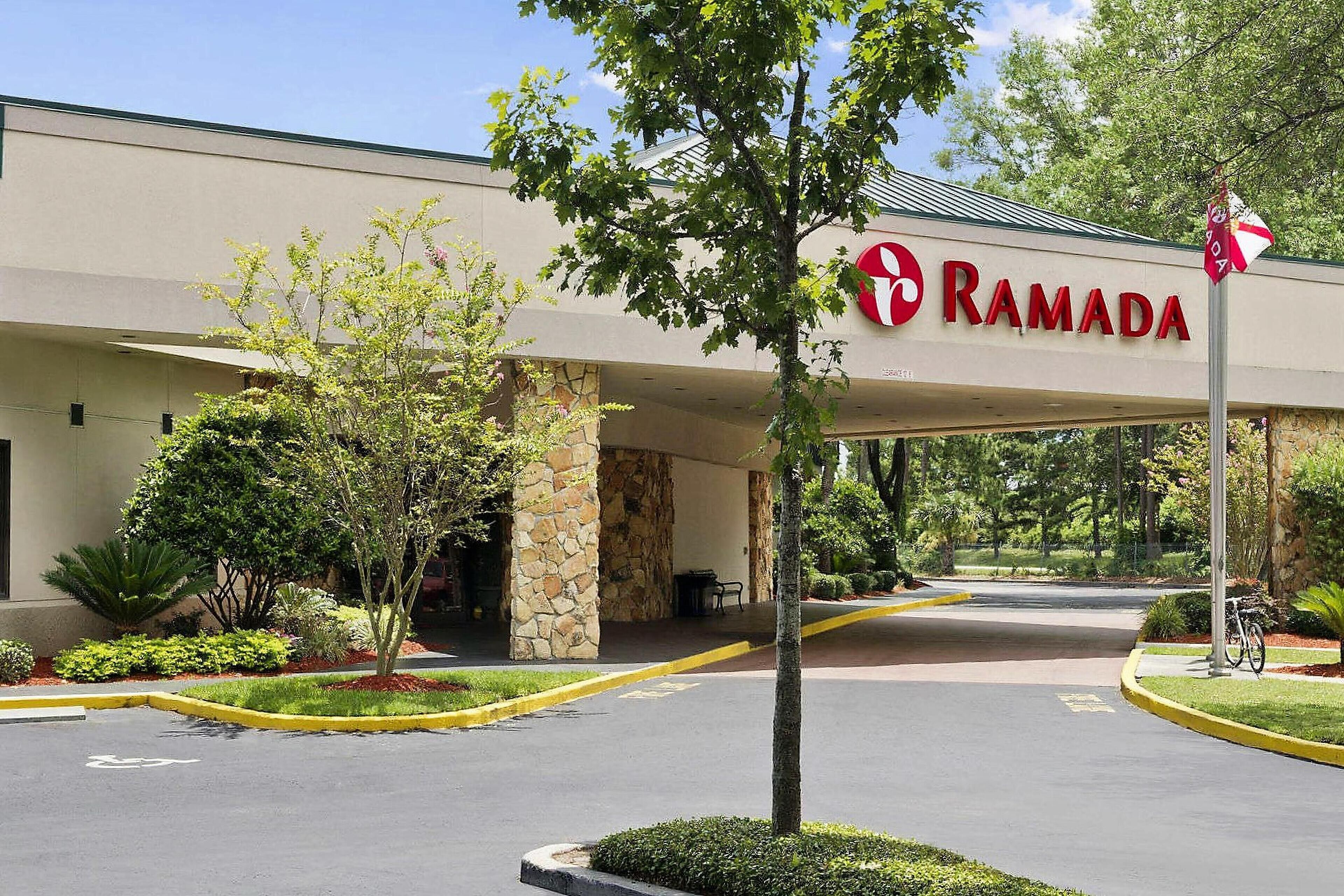 Foto - Ramada by Wyndham Jacksonville Hotel & Conference Center
