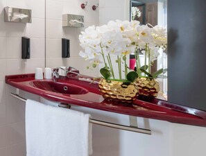 Junior Suite mit Münsterblick | Allergikerbettwaren, Zimmersafe, Schreibtisch, schallisolierte Zimmer