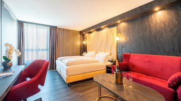 1 bedroom, hypo-allergenic bedding, in-room safe, desk