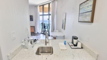 Suite, 1 King Bed (Bahama, Gulf View) | Iron/ironing board, free cots/infant beds, free WiFi, bed sheets