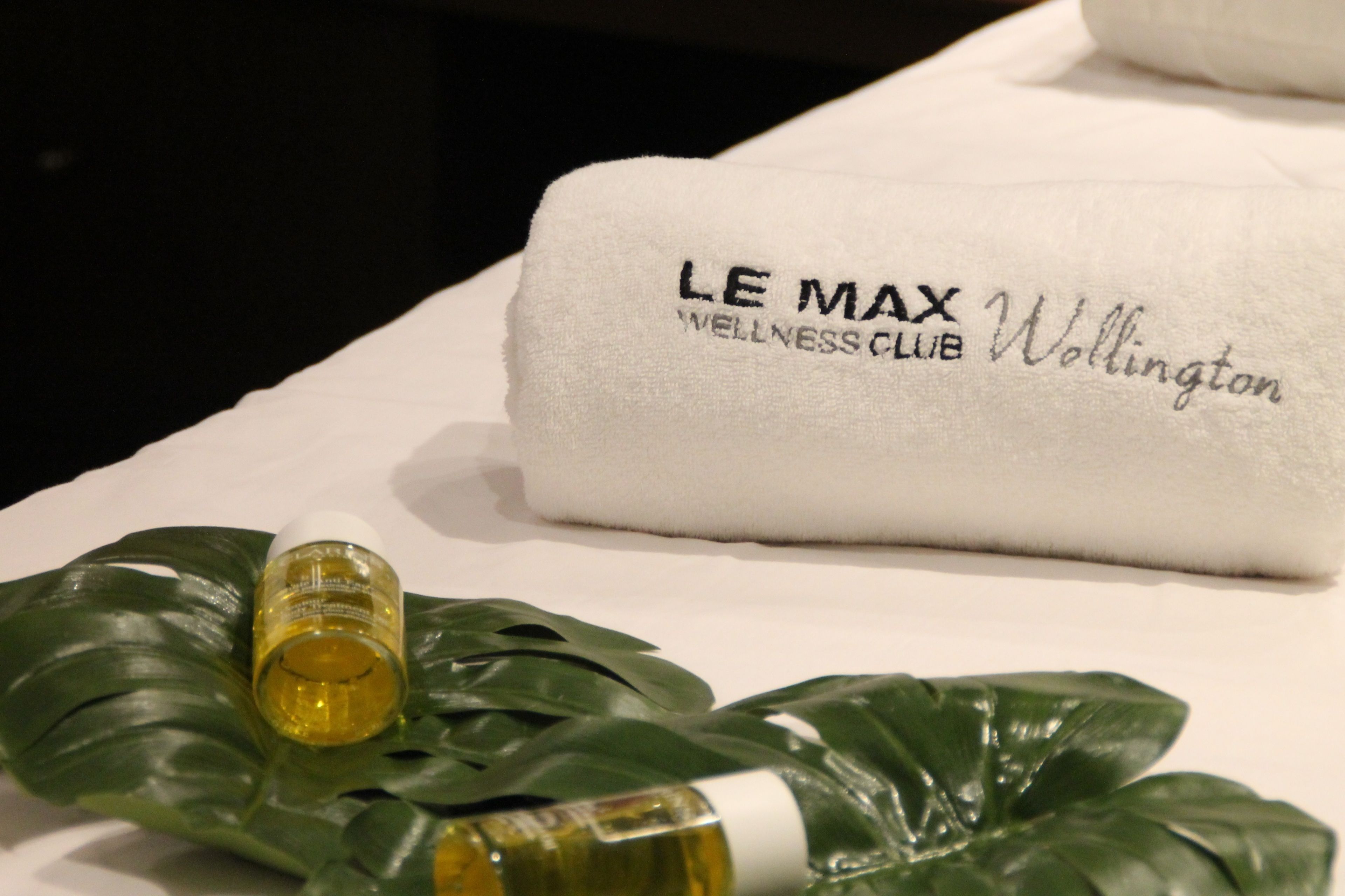 couples treatment room(s), sauna, hot tub, steam room