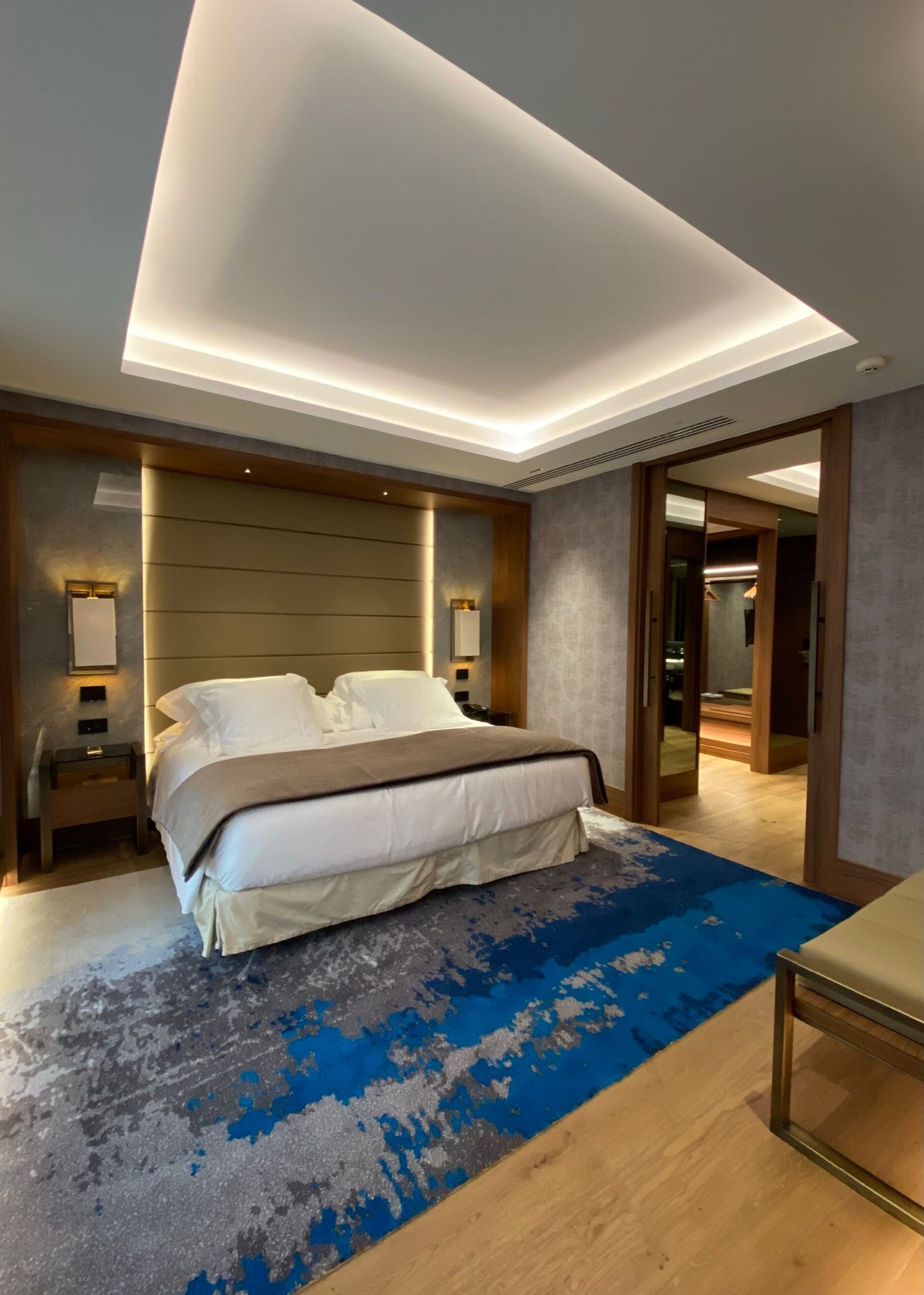 suite spa with terrace "the wellington club" access | 1 bedroom, premium bedding, minibar, in-room safe