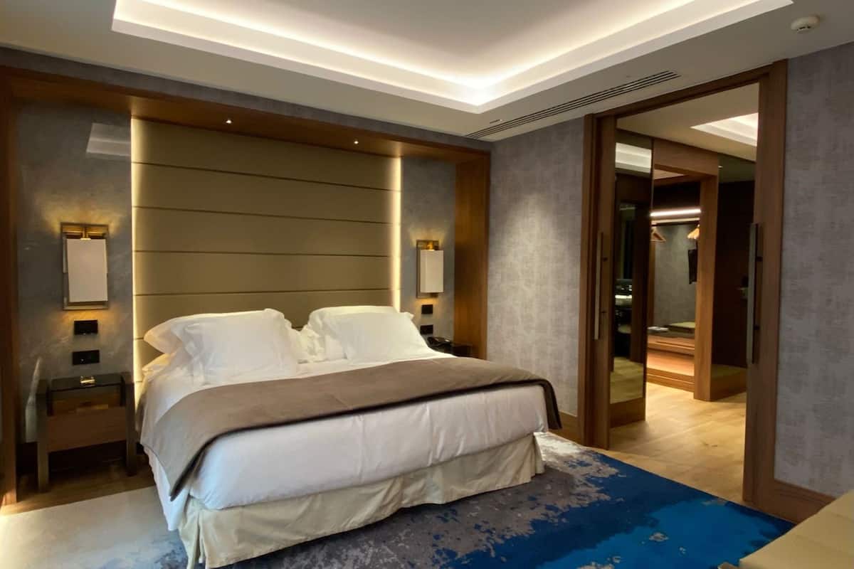 suite spa with terrace "the wellington club" access | 1 bedroom, premium bedding, minibar, in-room safe