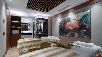 Behandelingskamers voor koppels, een sauna, een bubbelbad, een stoombad