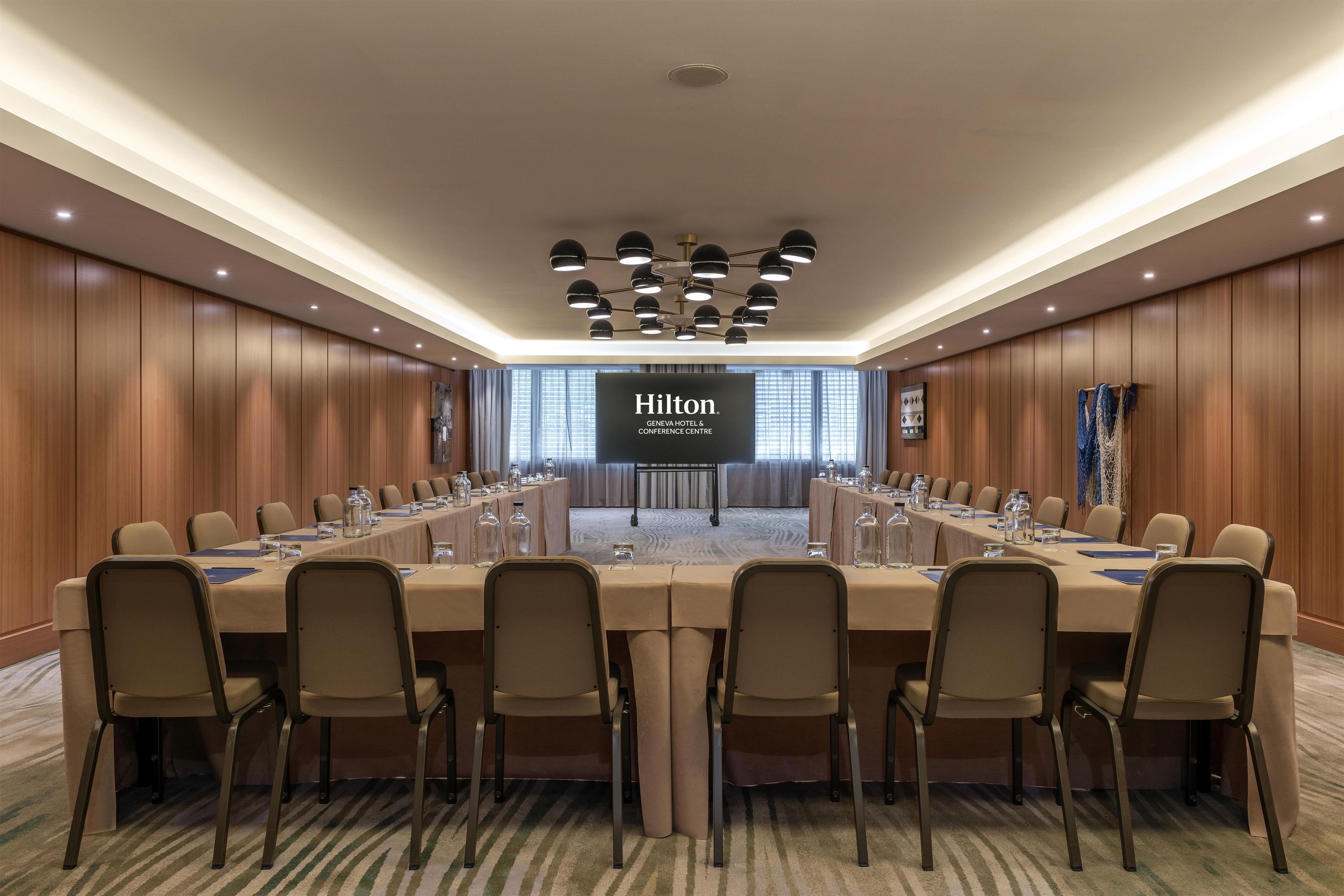 Photo - Hilton Geneva Hotel and Conference Centre