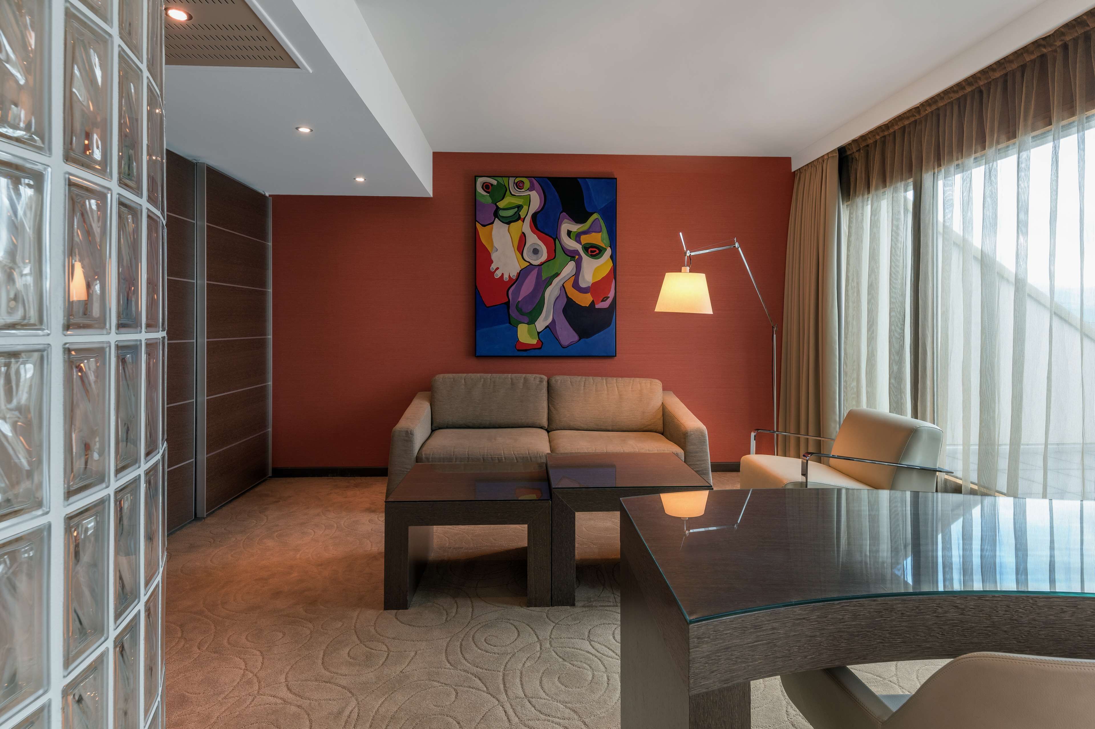 Foto - Hilton Geneva Hotel and Conference Centre