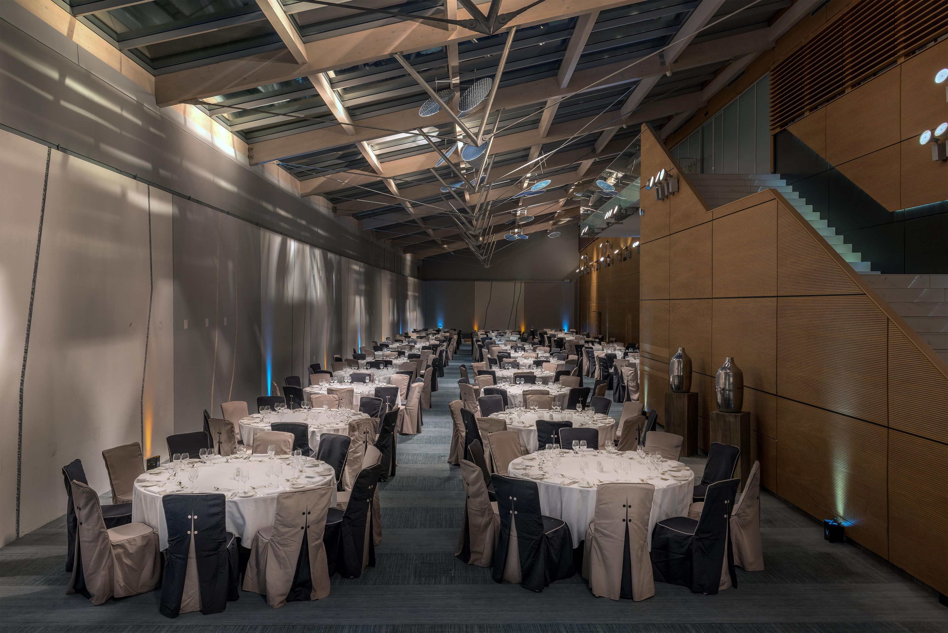 Photo - Hilton Geneva Hotel and Conference Centre