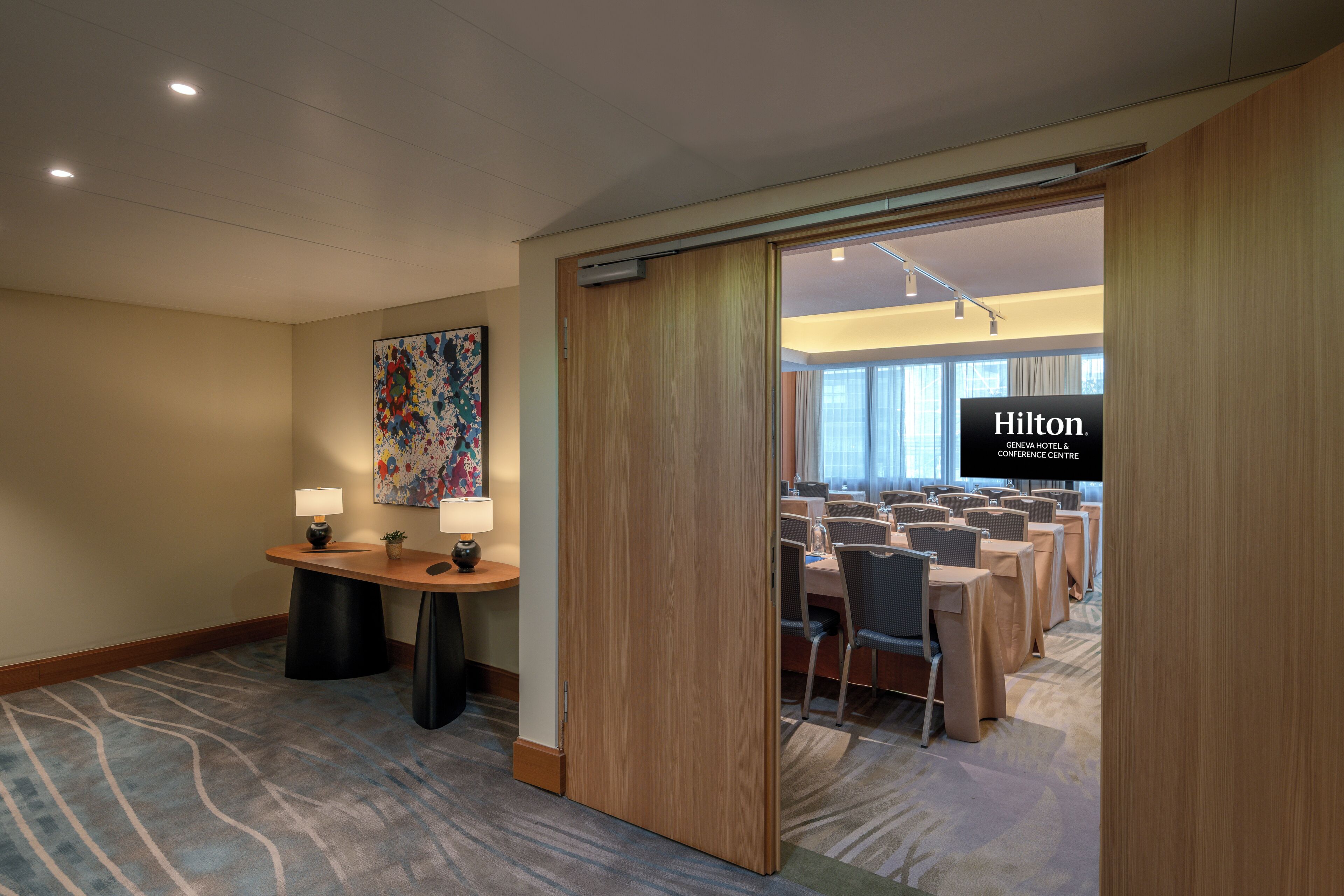Photo - Hilton Geneva Hotel and Conference Centre