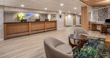 Holiday Inn & Suites Parsippany Fairfield by IHG