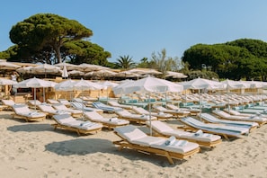 Private beach nearby, white sand, free beach shuttle, sun-loungers