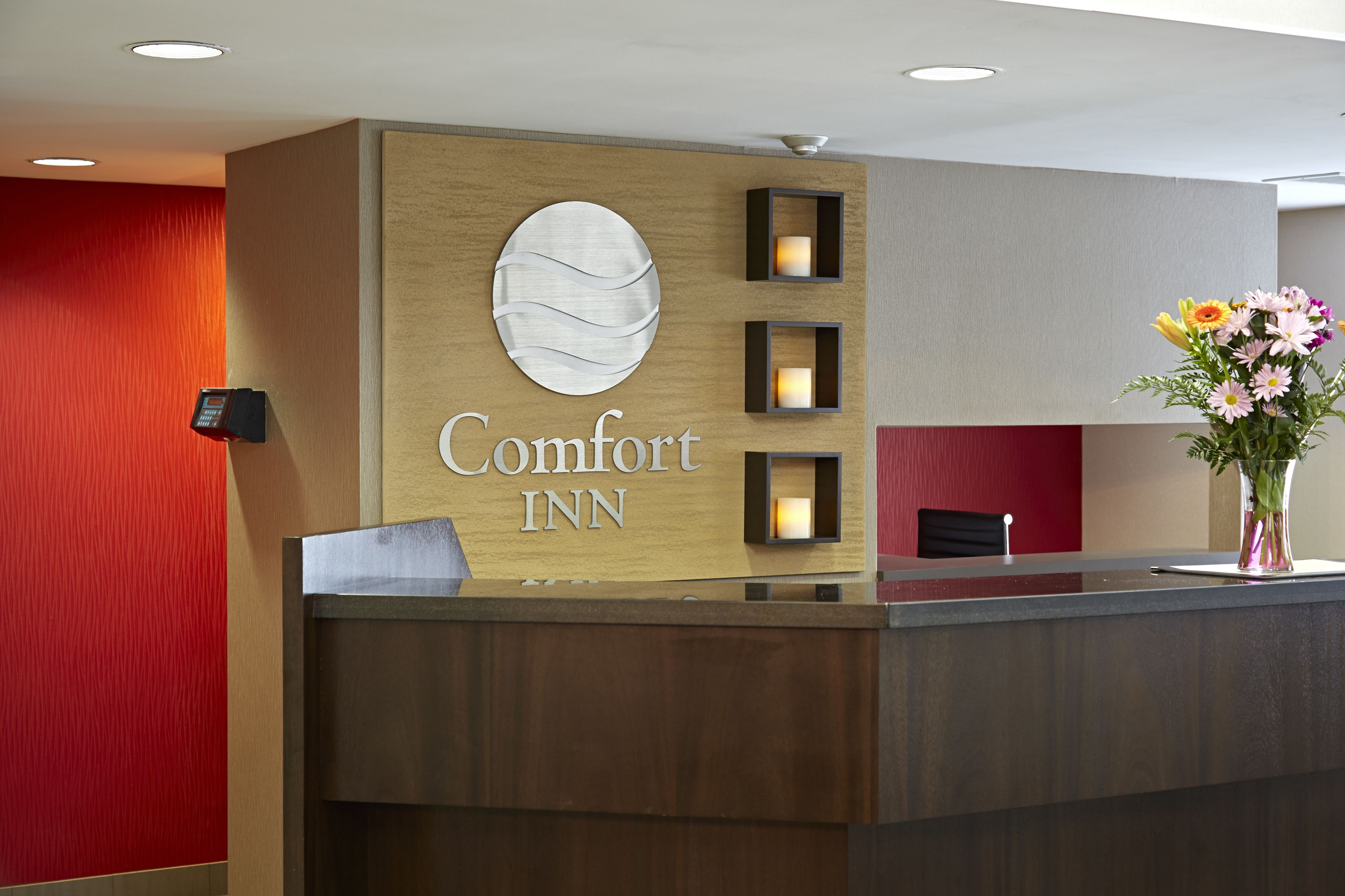 Concierge desk