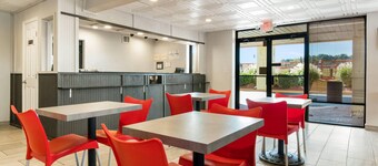 Econo Lodge Conyers
