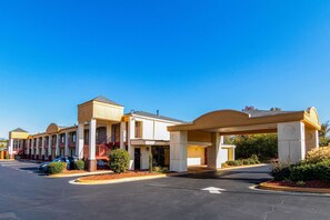 Garden - Econo Lodge Conyers (Conyers)