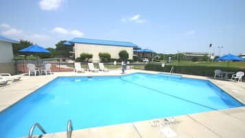 Piscina stagionale all'aperto