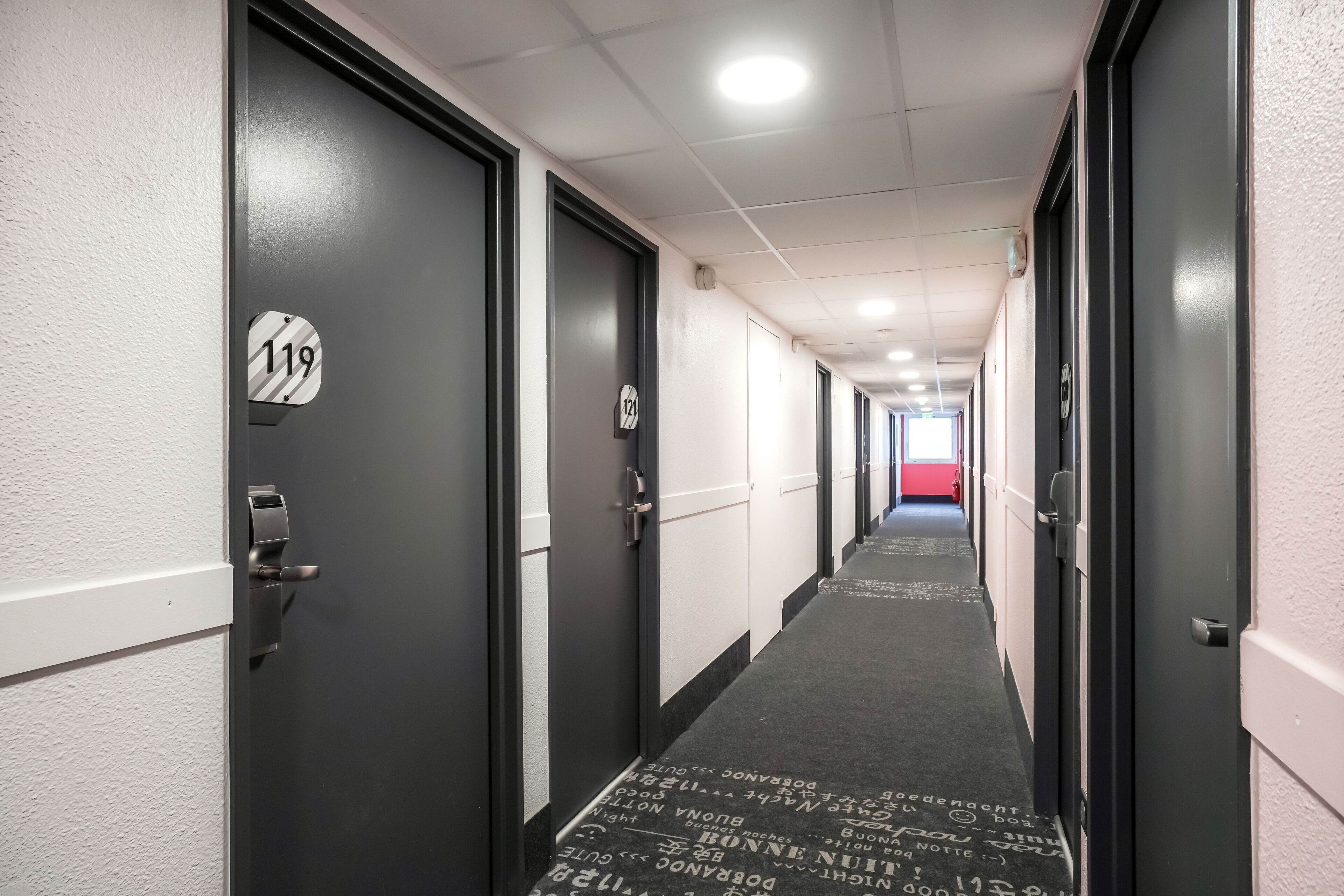 Foto - B&B HOTEL Paris Rosny-sous-Bois