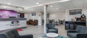 Econo Lodge at the University