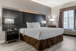 Room, 1 King Bed, Accessible, Non Smoking | In-room safe, desk, iron/ironing board, free WiFi