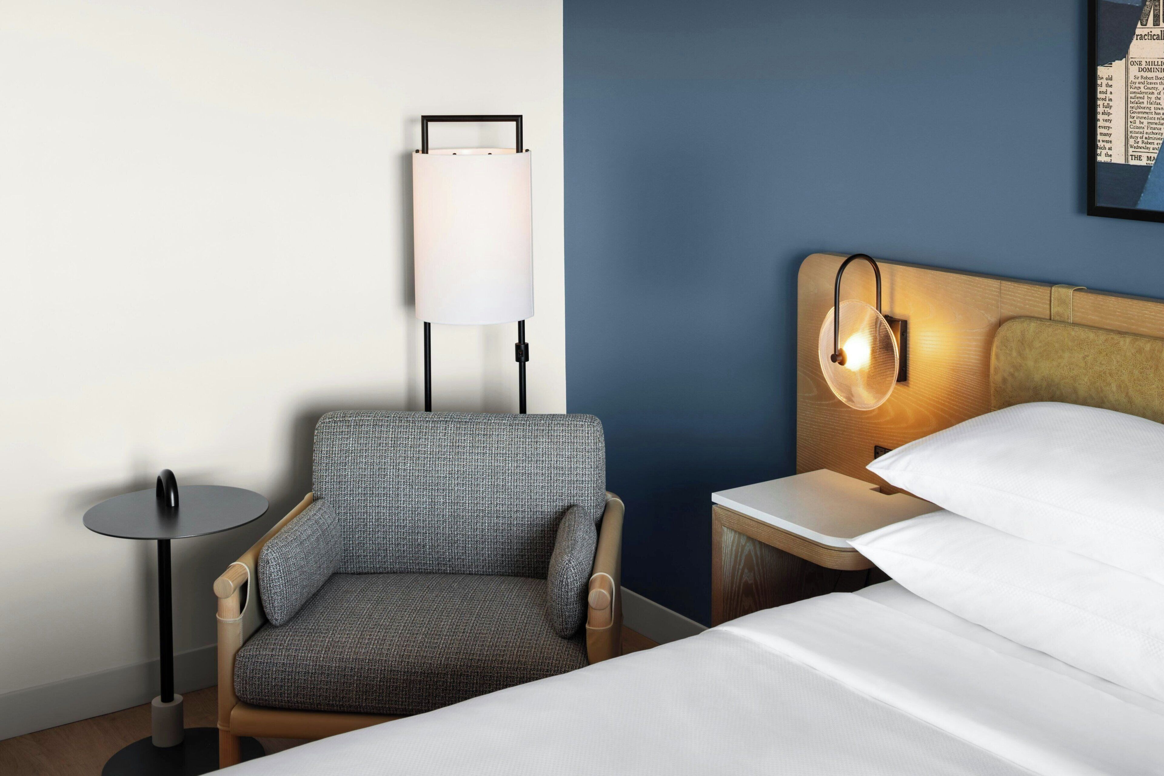 Hochwertige Bettwaren, Pillowtop-Betten, Zimmersafe, Schreibtisch