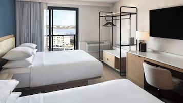 ํ๋ฆฌ๋ฏธ์๋ฃธ, ํธ์ฌ์ด์ฆ์นจ๋ 2๊ฐ, ํญ๊ตฌ ์ ๋ง | 1 ๊ฐ์ ์นจ์ค, ๊ณ ๊ธ ์นจ๊ตฌ, ํ๋ก์ฐํ ์นจ๋, ๊ฐ์ค ๋ด ๊ธ๊ณ