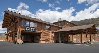 Antler Lodge - Gardiner MT