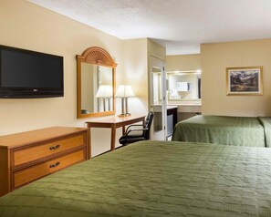 Premium bedding, in-room safe, desk, iron/ironing board