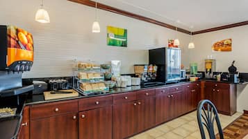 Free daily continental breakfast