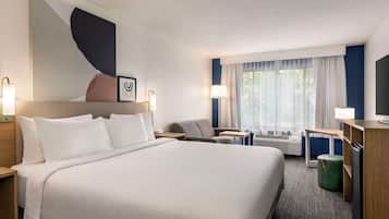 Room, 1 King Bed with Sofa bed | Premium bedding, pillow-top beds, desk, laptop workspace