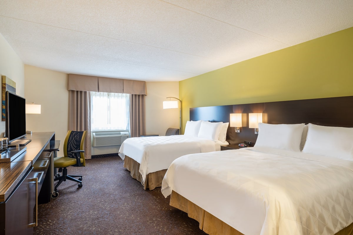 1 bedroom, in-room safe, desk, iron/ironing board