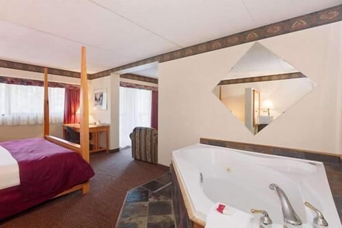 In-room safe, iron/ironing board, free rollaway beds, free WiFi