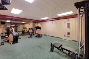 Fitness facility - Ramada by Wyndham Pinewood Park Resort North Bay (North Bay)