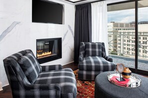 The Clare Penthouse Suite | Living area - Phoenix Park Hotel (Washington)