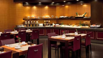 Daily buffet breakfast (EUR 16 per person)