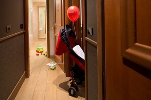 Family Connecting Rooms | 1 bedroom, minibar, in-room safe, desk